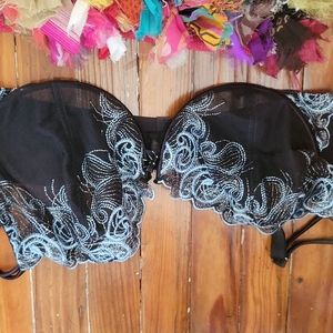 Size 42DD cacique bra